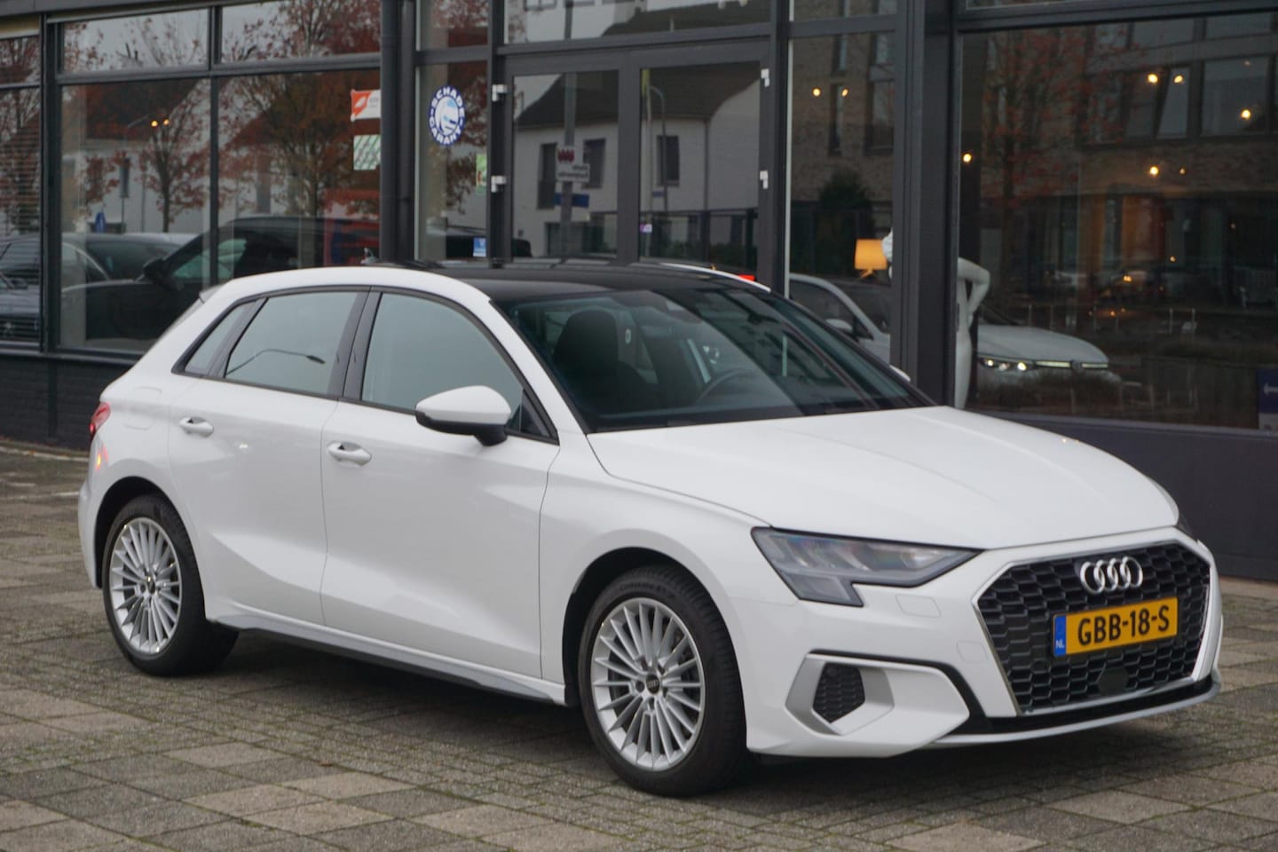 Audi A3 Sportback - 35 TFSI Pro Line 35 TFSI Pro Line - AutoWereld.nl