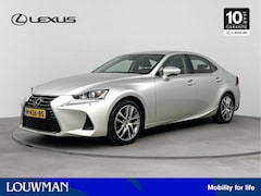 Lexus IS - 300h Hybrid Business Line | Adaptieve cruise control | Navigatie | Stoelverwarming | Ruite