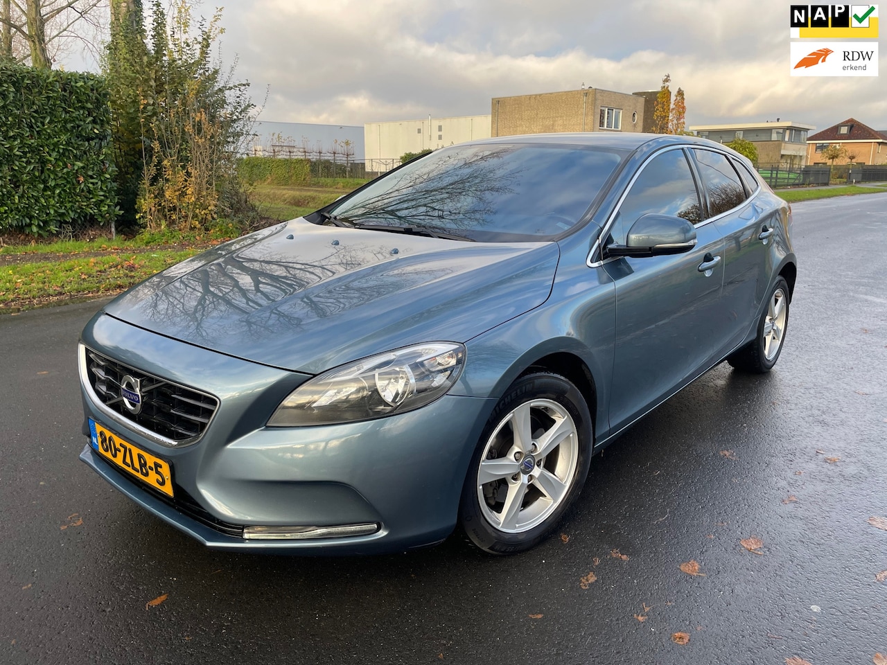 Volvo V40 - 1.6 T3 NAVI/CLIMA/CAMERA/NAP/APK - AutoWereld.nl