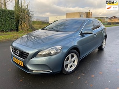 Volvo V40 - 1.6 T3 NAVI/CLIMA/CAMERA/NAP/APK