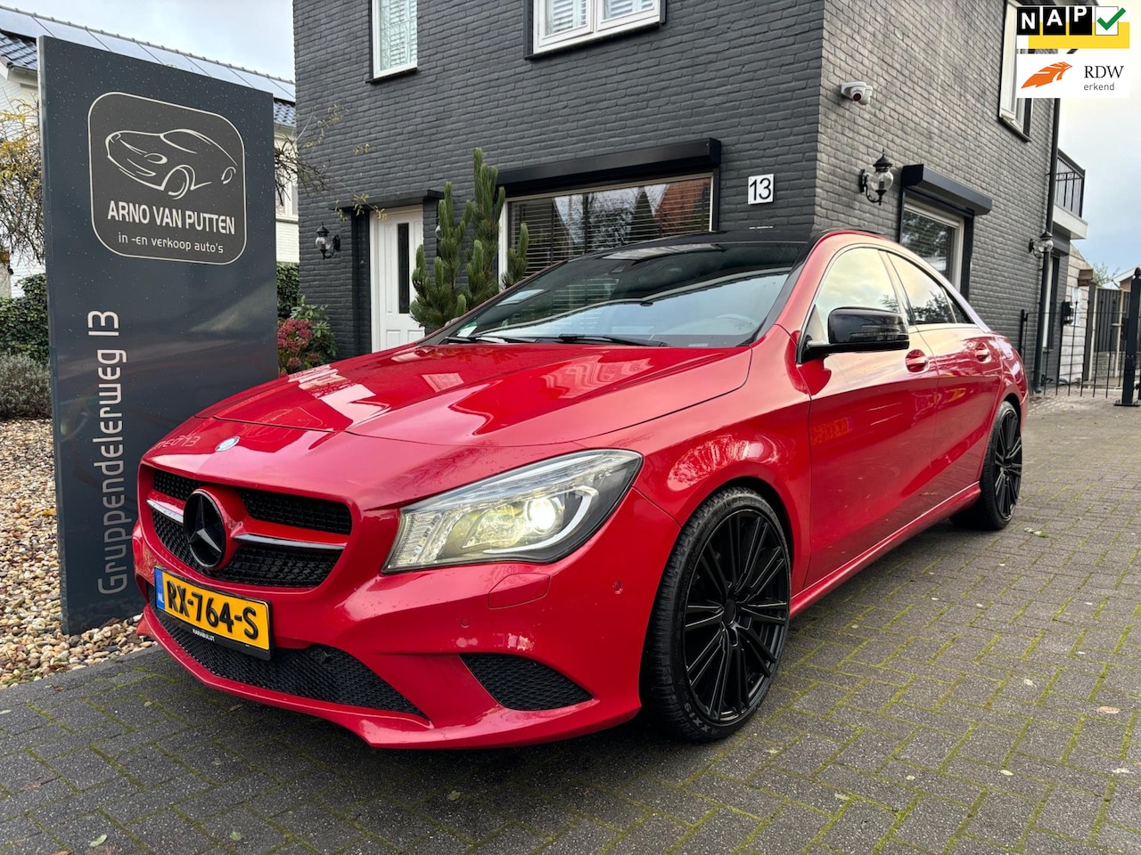 Mercedes-Benz CLA-Klasse - 200 Edition 1 / Panoramadak / Camera - AutoWereld.nl