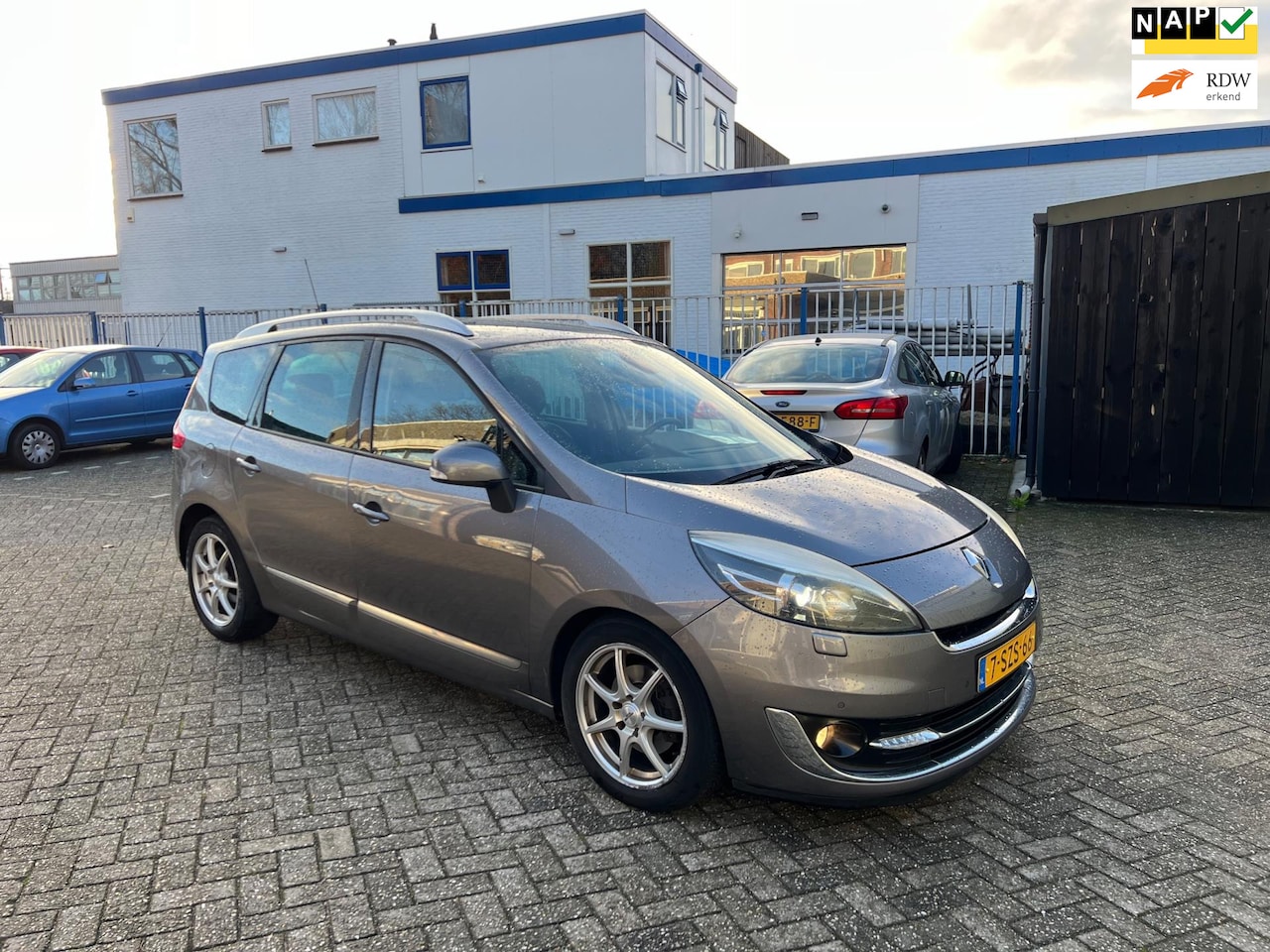 Renault Scénic - 1.6 dCi Privilege 7P - AutoWereld.nl