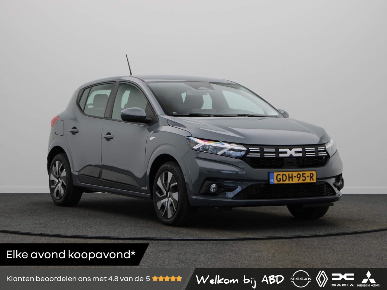 Dacia Sandero - TCe 90pk Expression | Trekhaak | Parkeersensoren voor/achter | Achteruitrijcamera | - AutoWereld.nl