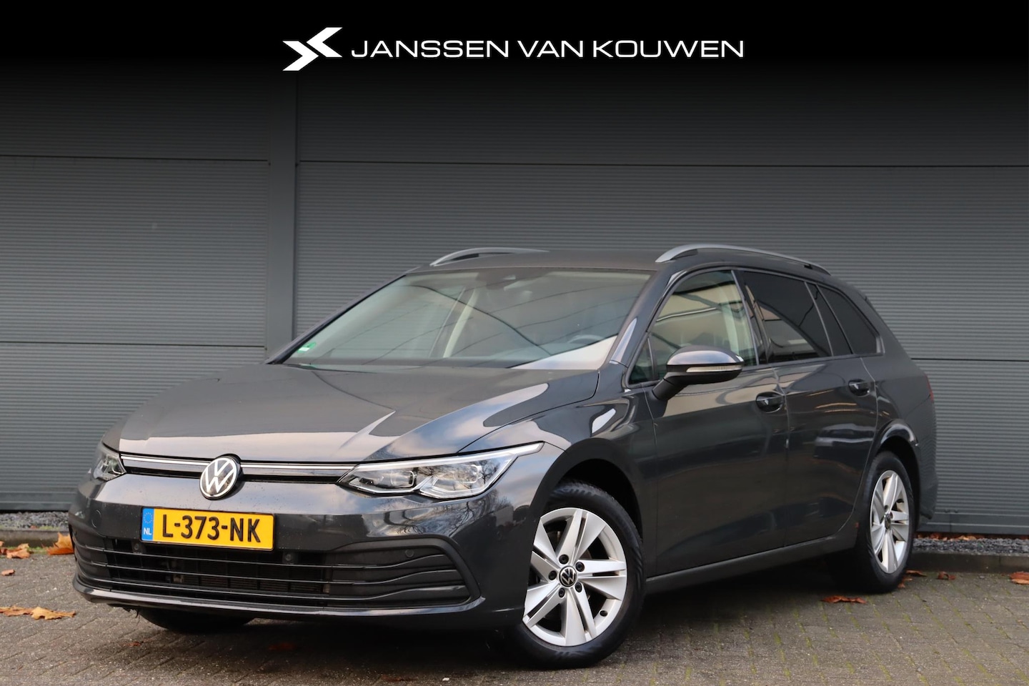 Volkswagen Golf Variant - 1.5 eTSI Life Business Trekhaak Climate Control Achteruitrijcamera - AutoWereld.nl