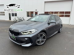 BMW 1-serie - 118i Executive M Pakket Panoramadak Leder Vol opties