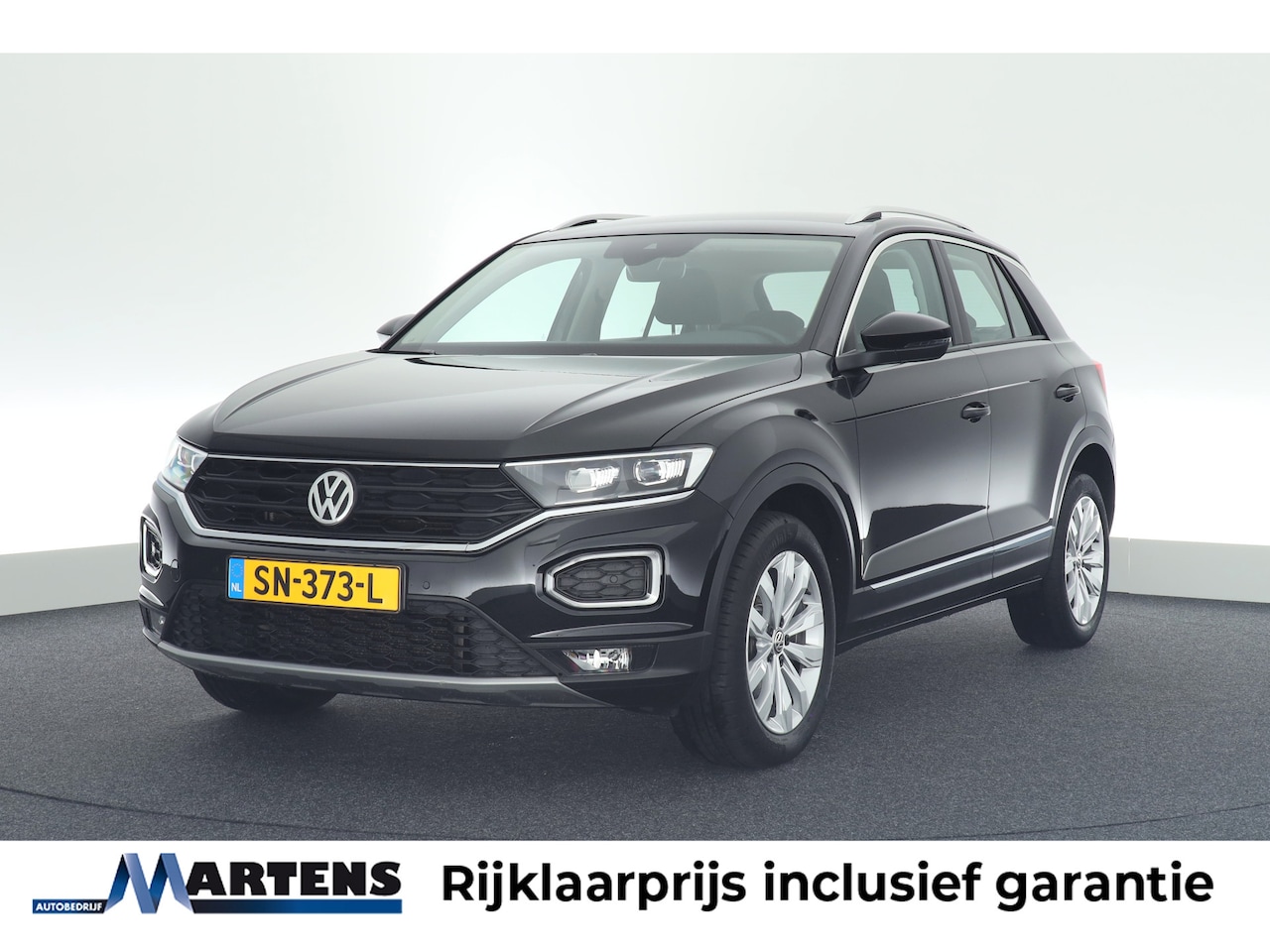 Volkswagen T-Roc - 1.5 TSI 150pk DSG Sport Led Virtual Cockpit Parkeersensoren - AutoWereld.nl