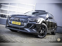 Audi e-tron - 50 Quattro S-Line Black Edition 22inch Pano 1e Eigenaar