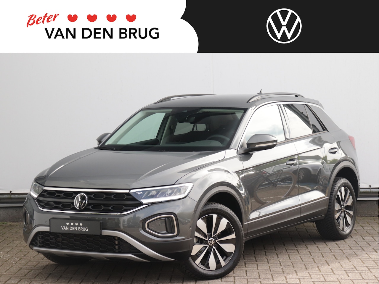 Volkswagen T-Roc - 1.5 TSI Move 150pk Automaat | Navigatie | Adaptive Cruise | Stoelverwarming | Parkeersenso - AutoWereld.nl