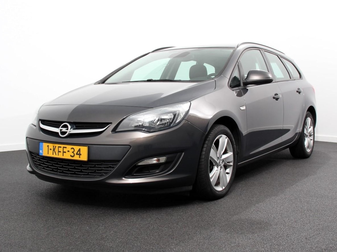 Opel Astra Sports Tourer - 1.4 Turbo Berlin Handel/Export! | Navigatie | Airco | Trekhaak | Lichtmetalen Velgen - AutoWereld.nl