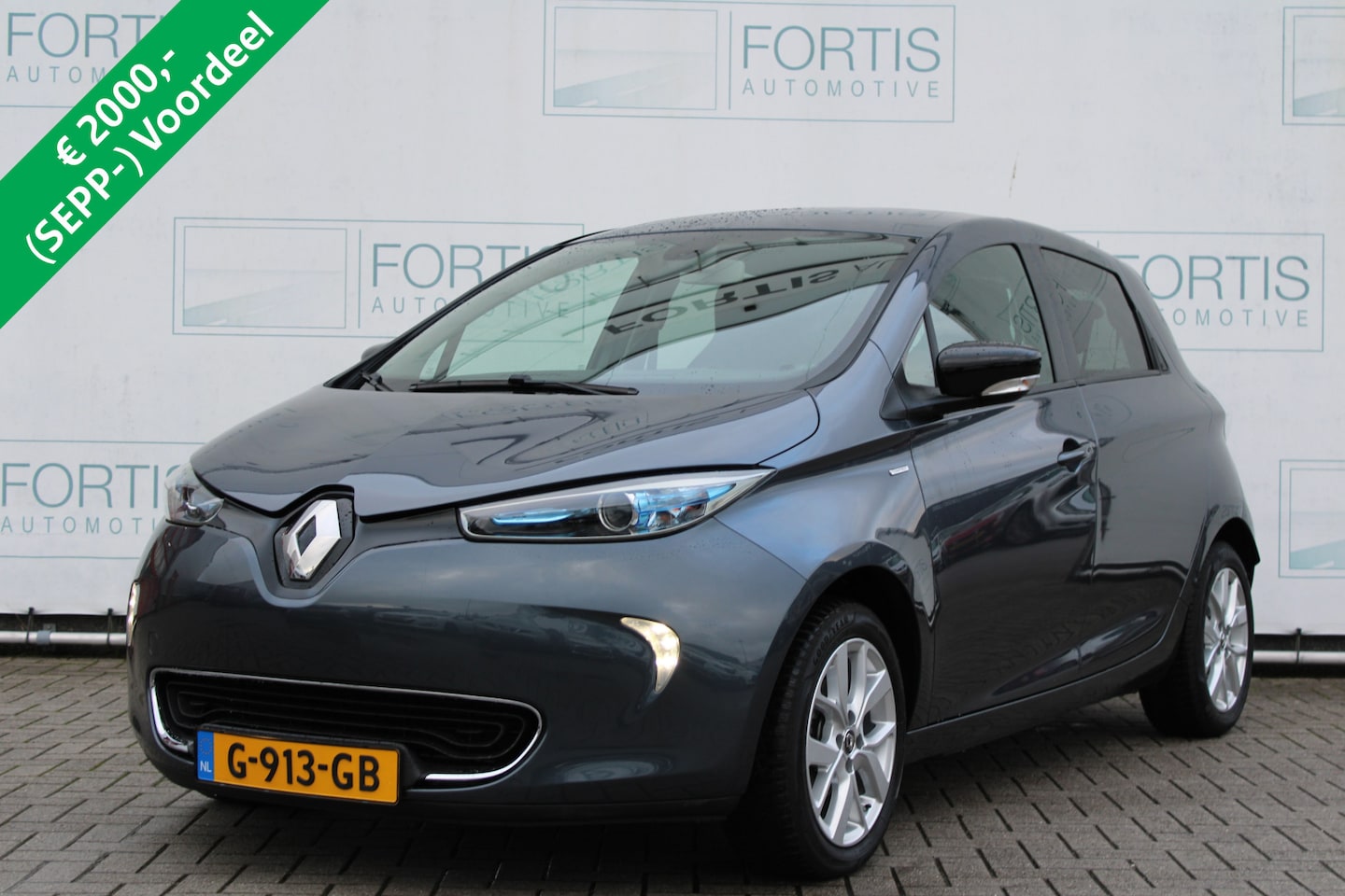 Renault Zoe - R110 Limited 41 kWh NA SUBSUDSIE €11.400 | KOOP ACCU - AutoWereld.nl