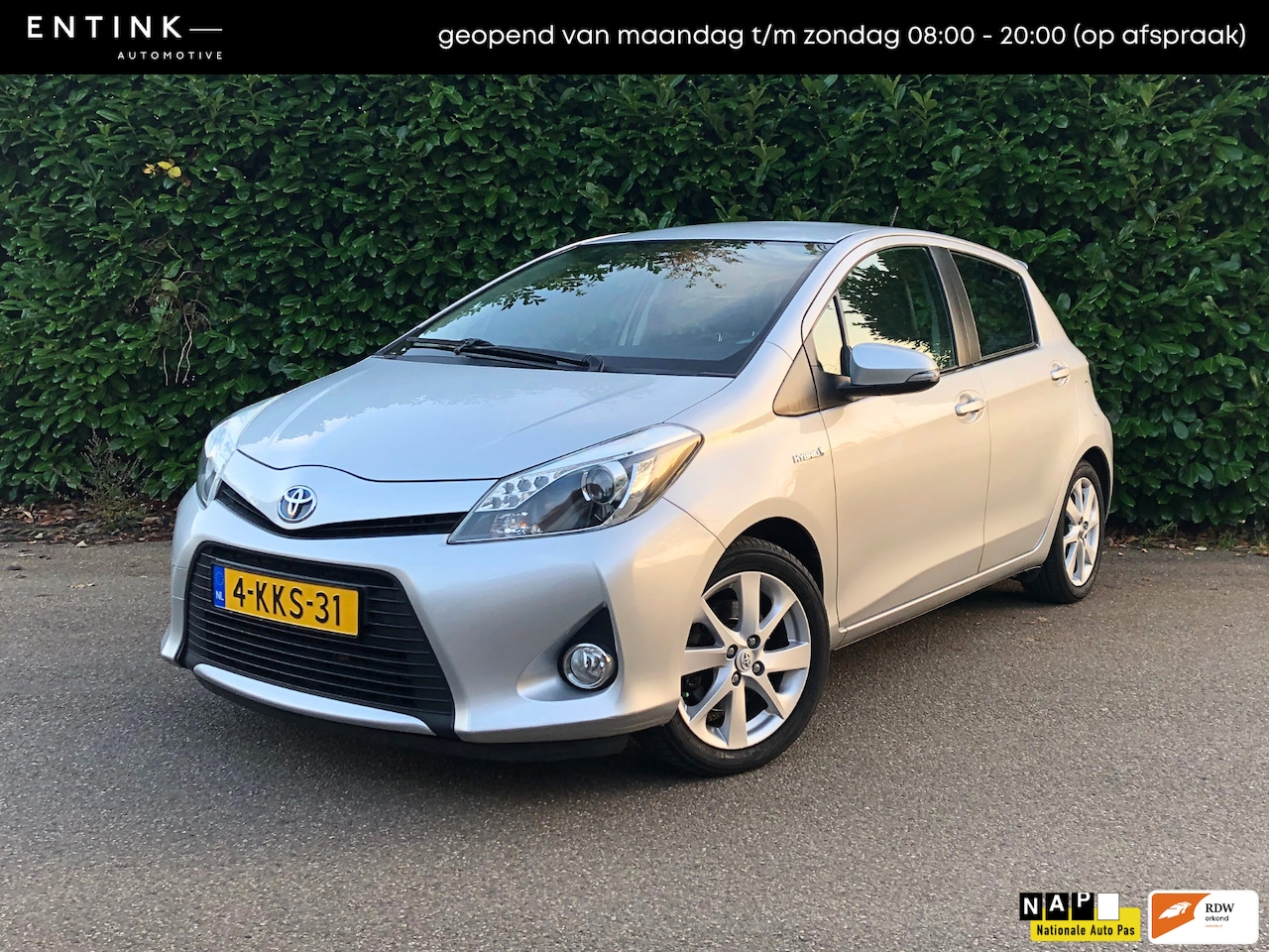 Toyota Yaris - 1.5 Full Hybrid Dynamic | Dealer onderhouden | Camera | Navi - AutoWereld.nl