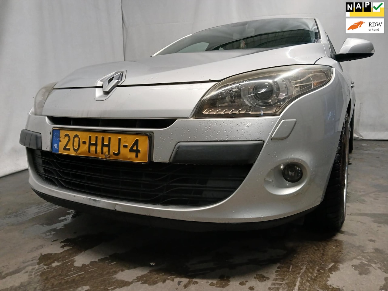 Renault Mégane - 1.5 dCi Expression -Schade - AutoWereld.nl