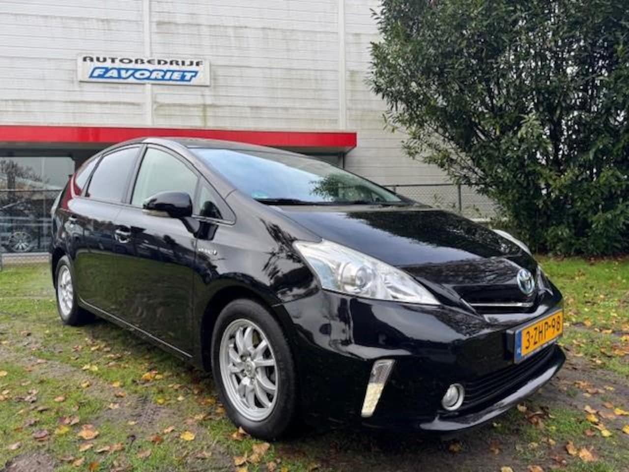 Toyota Prius Wagon - 1.8 ASPIRATION 7PERS/PANO/LEER/NAV/CAM/THAAK - AutoWereld.nl