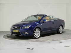 Ford Focus Coupé-Cabriolet - 2.0-16V Titanium NL, 2e Eig. Leer, Climate, Cruise, Audio, .. Zeer fraaie uitvoering .. ee