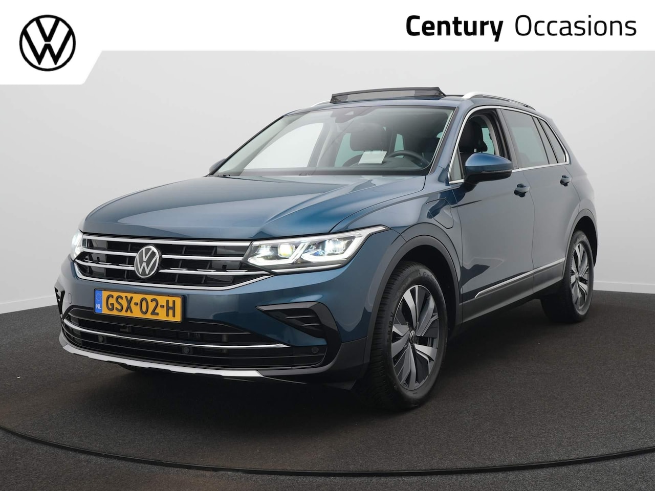 Volkswagen Tiguan - 1.4 TSI eHybrid Elegance Business+ DSG / Panodak / HUD / Stoelverwarming / Sfeerverlichtin - AutoWereld.nl