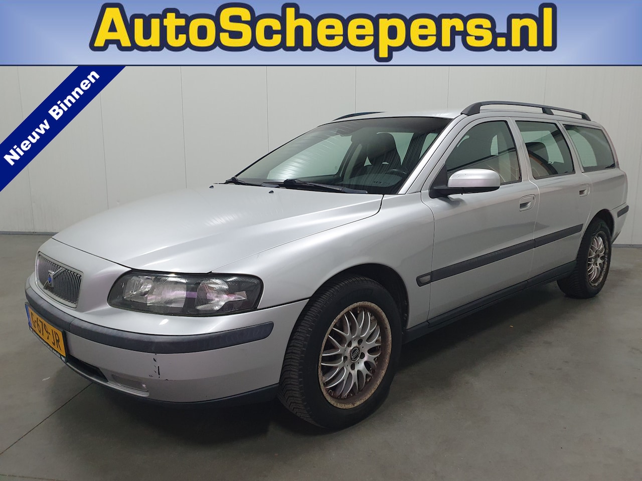 Volvo V70 - 2.4 AIRCO/CRUISE/LMV - AutoWereld.nl