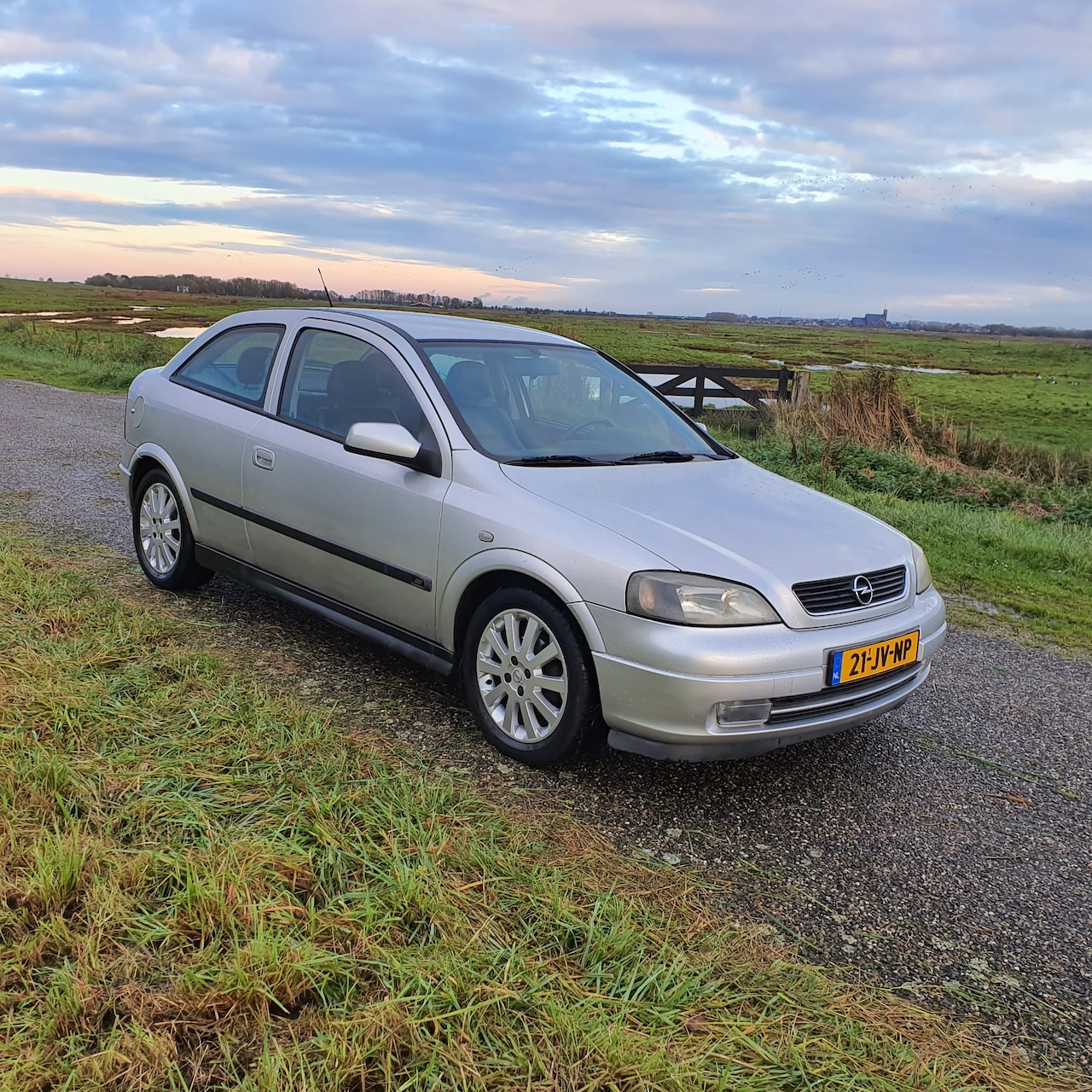 Opel Astra - 1.6-16V Sport Edition II - AutoWereld.nl