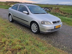 Opel Astra - 1.6-16V Sport Edition II