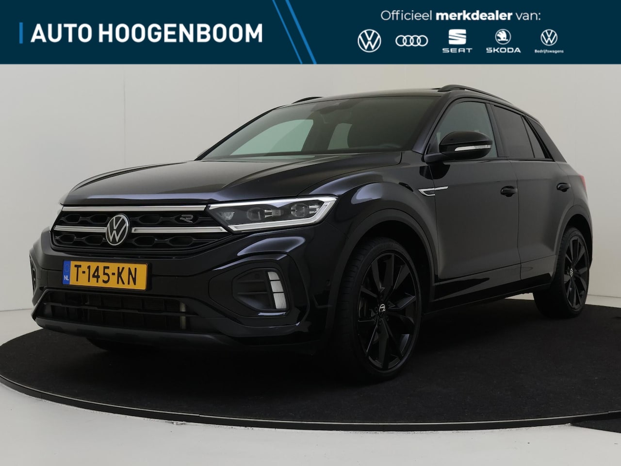 Volkswagen T-Roc - 1.5 TSI R-Line | Panoramadak | Trekhaak | Keyless | Achteruitrijcamera | Stoelverwarming | - AutoWereld.nl