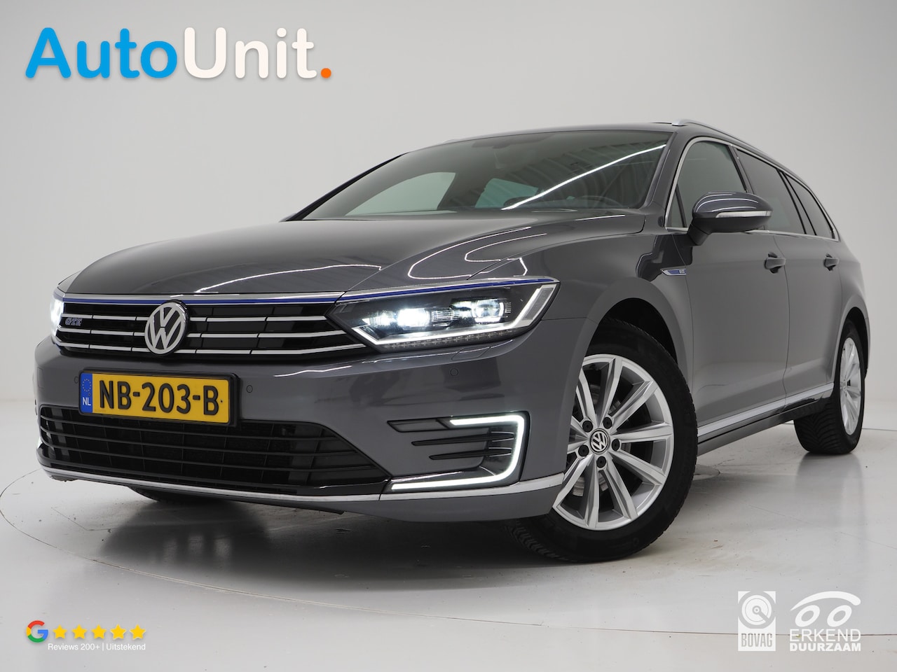 Volkswagen Passat Variant - 1.4 TSI GTE Panoramadak | Virtual | Leder | Adaptive Cruise | Camera | Trekhaak - AutoWereld.nl