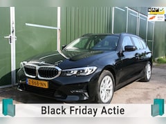 BMW 3-serie Touring - 330e High Executive, SPORTINTERIEUR, PANORAMADAK, NAVIGATIE