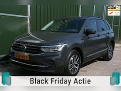 Volkswagen Tiguan - 1.4 TSI eHybrid Business+ PHEV AIRCO, PDC, NAVIGATIE APP