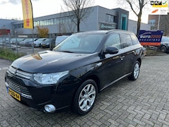 Mitsubishi Outlander - 2.0 PHEV Instyle+ NAVIGATIE - CAMERA