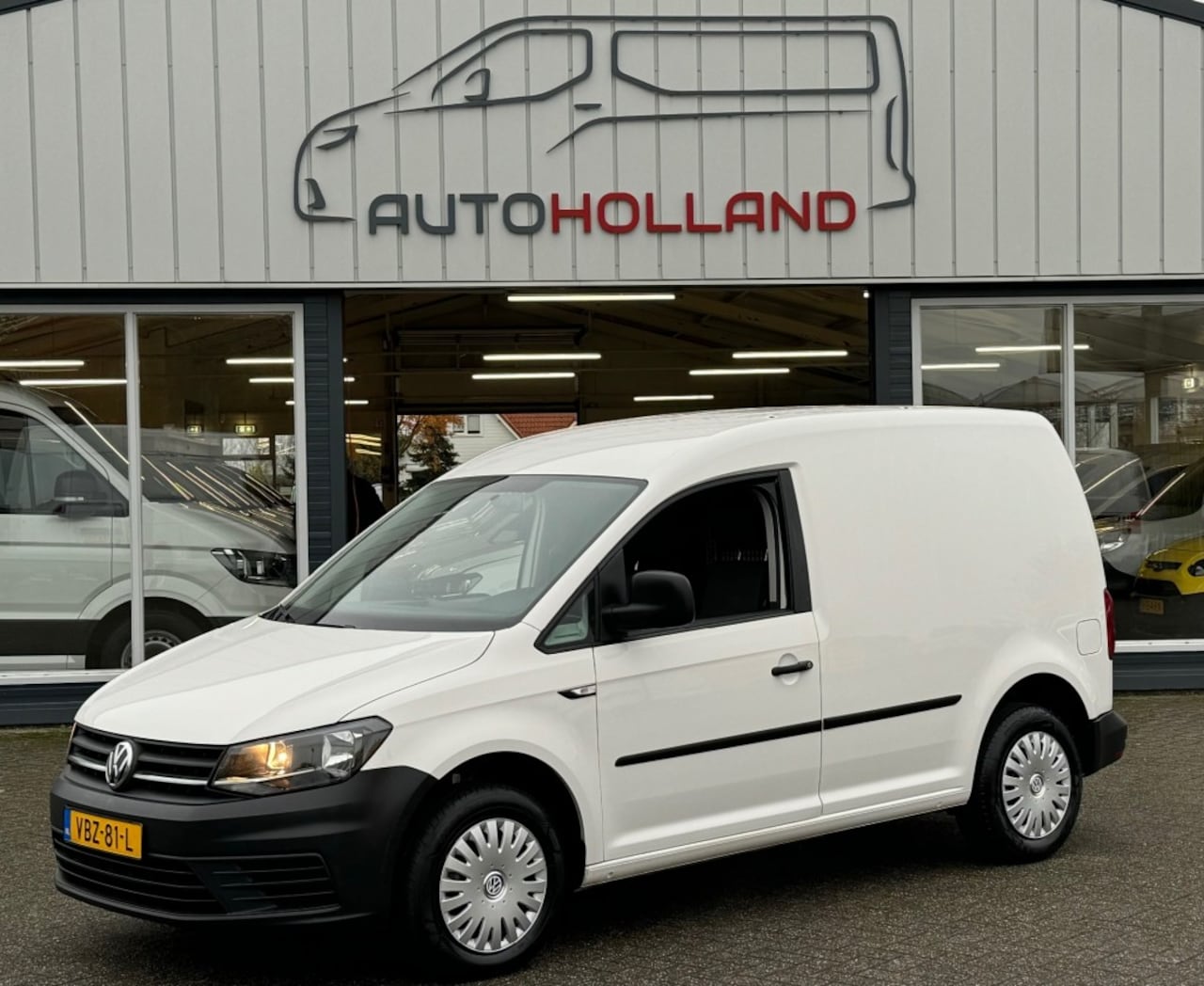 Volkswagen Caddy - 2.0 TDI 55KW 75PK EURO 6 AIRCO/ TREKHAAK/ ORIGINEEL AUDIO/ 100% - AutoWereld.nl