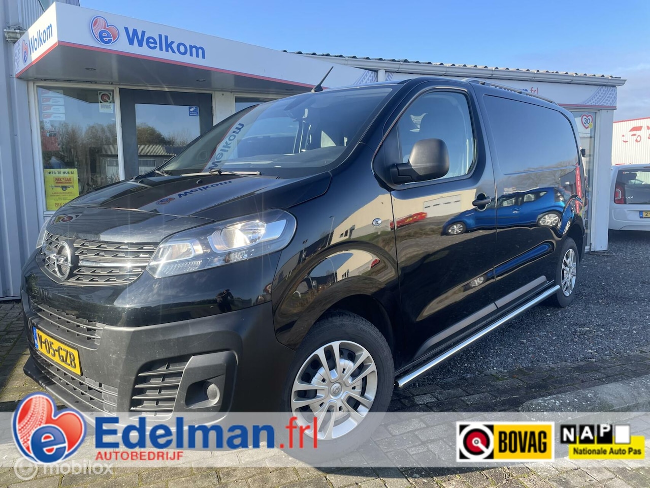 Opel Vivaro - 2.0 L2H1 3p.|2500 kg trekgewicht|RIJK AAN OPTIES - AutoWereld.nl