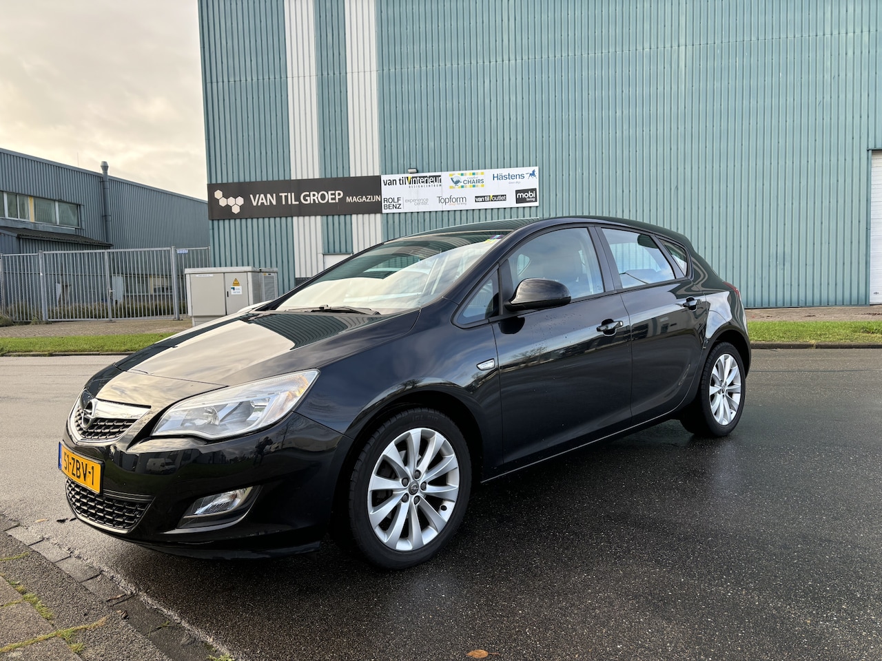 Opel Astra - 1.4iTurbo Sport 6-Bak 120 PK. Als nieuw rijdende auto !!! - AutoWereld.nl