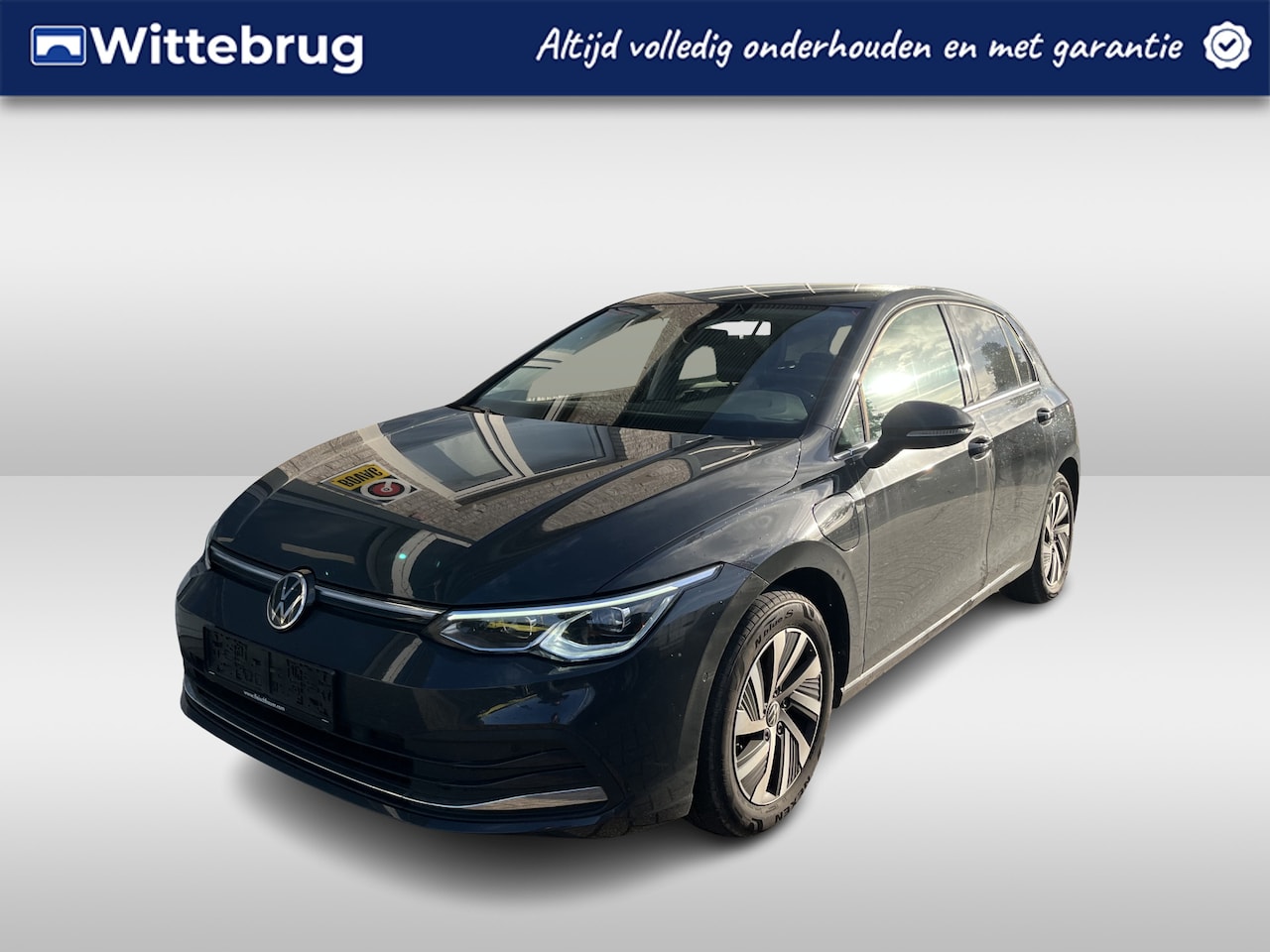 Volkswagen Golf - 1.4 eHybrid Style / AUTOMAAT/ CAMERA/ PARK. SENSOREN/ MATRIX/ DODE HOEK/ MEMORY SEATS/ ERG - AutoWereld.nl