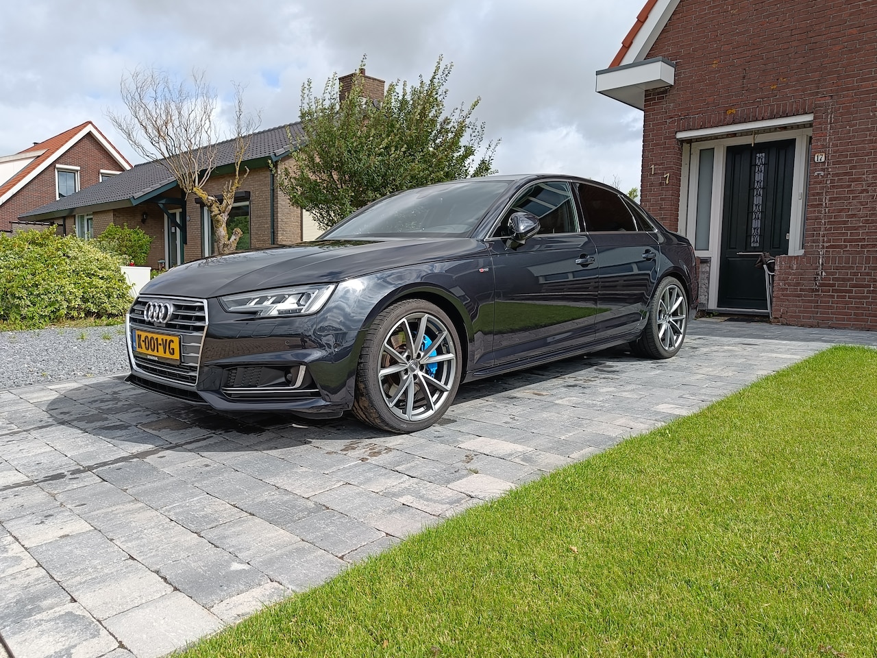 Audi A4 Limousine - 2.0 TFSI quattro Sport Pro Line S 252pk Sline - AutoWereld.nl