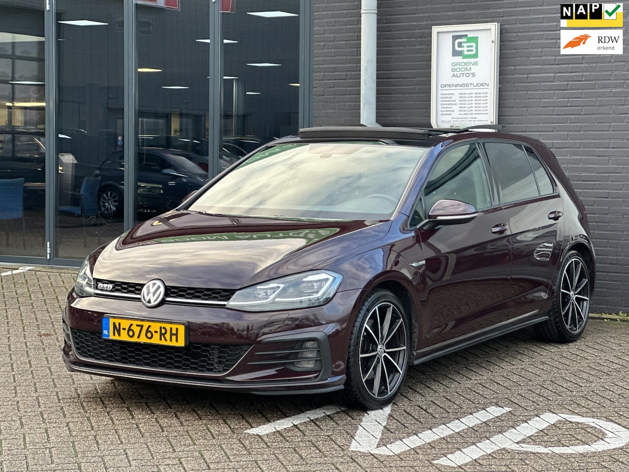 Volkswagen Golf - 2.0 TDI GTD/PANO-DAK/CAMERA/LED/APP-CONNECT/NETTE STAAT!! - AutoWereld.nl