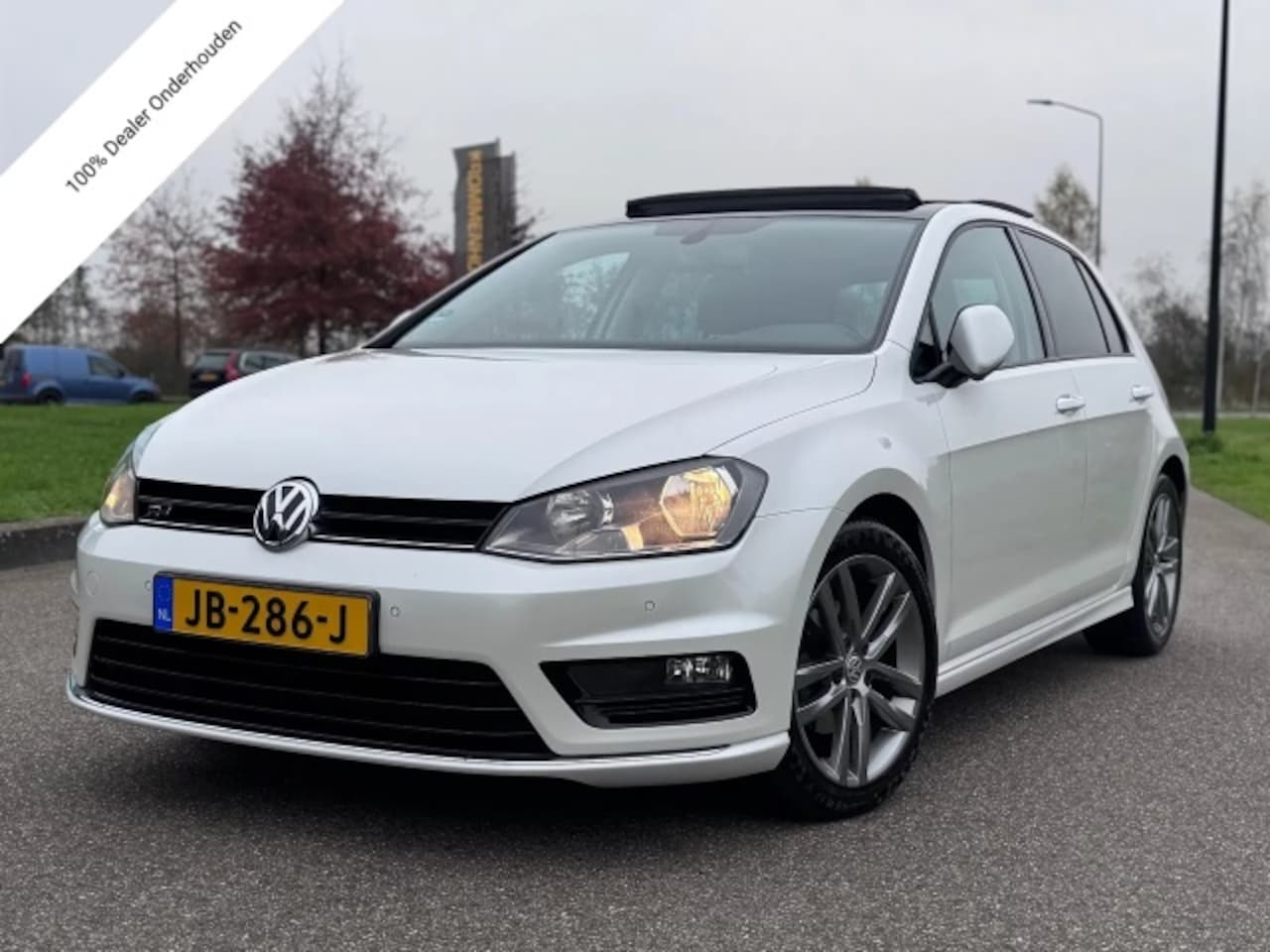 Volkswagen Golf - 1.2 TSI R-Line 1e eigenaar Dealer OH - AutoWereld.nl