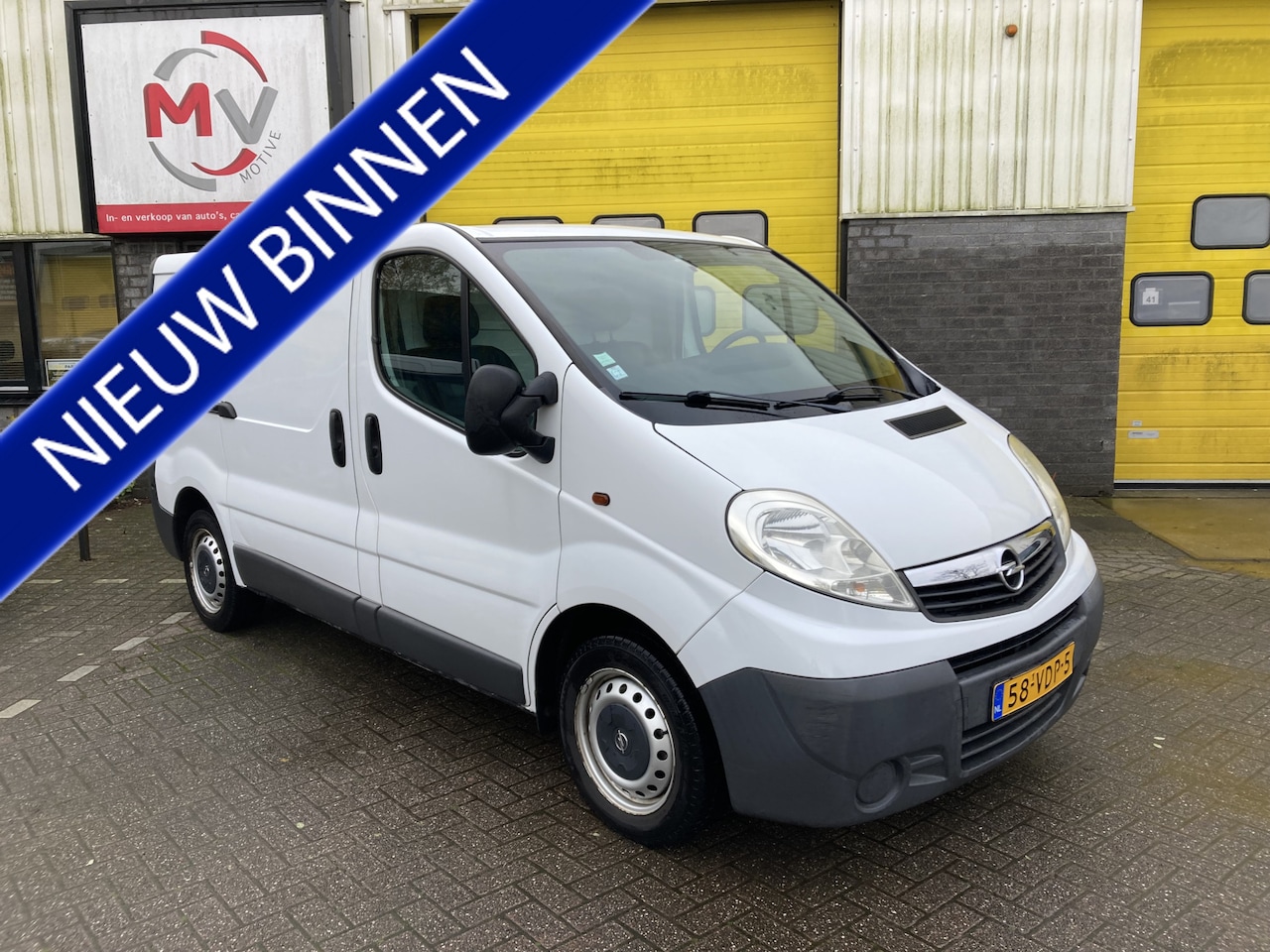 Opel Vivaro - 2.0 CDTI L1H1 Essentia Airco Leer - AutoWereld.nl