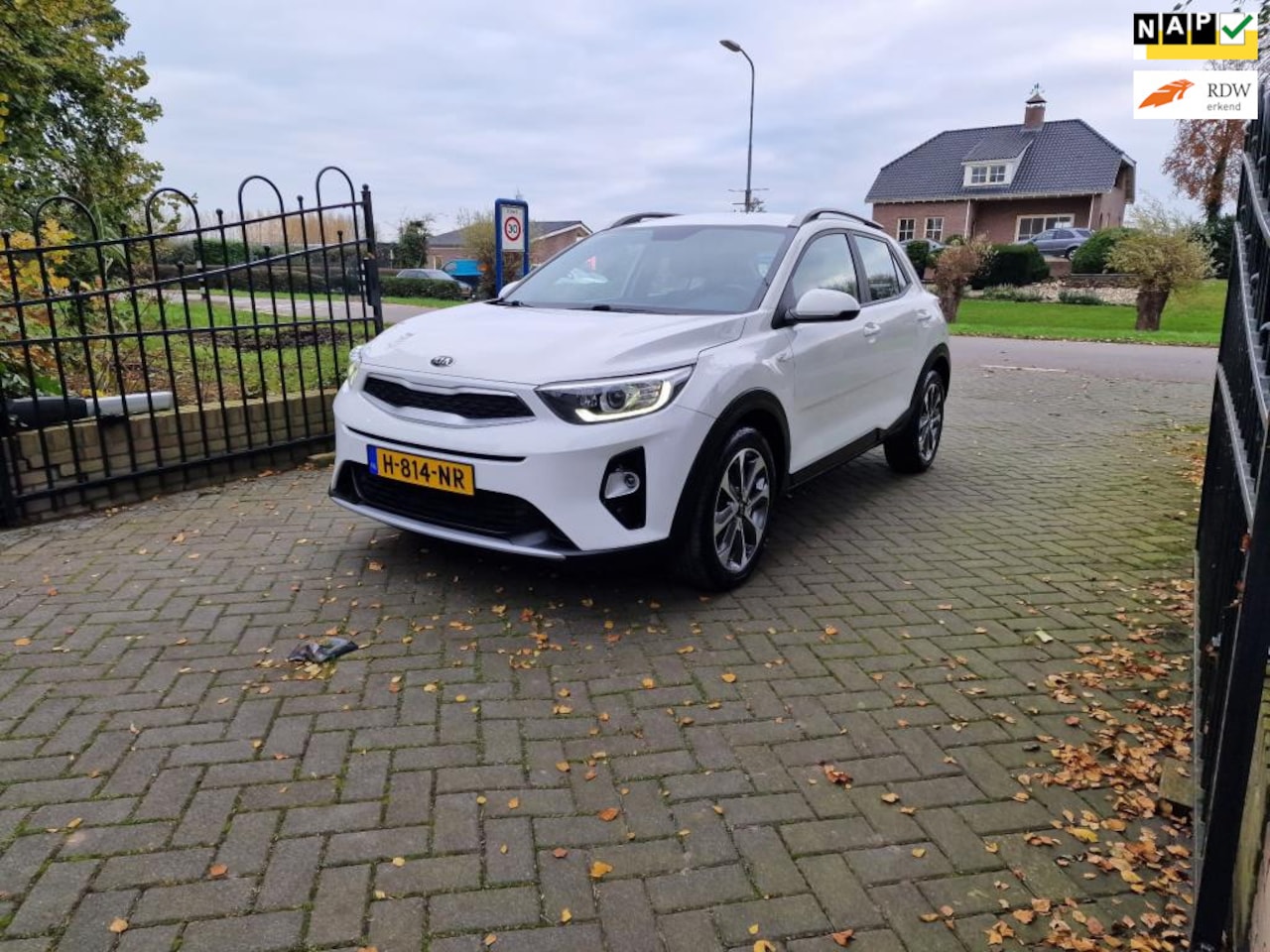 Kia Stonic - 1.0 T-GDi DynamicLine origineel NL Auto - AutoWereld.nl