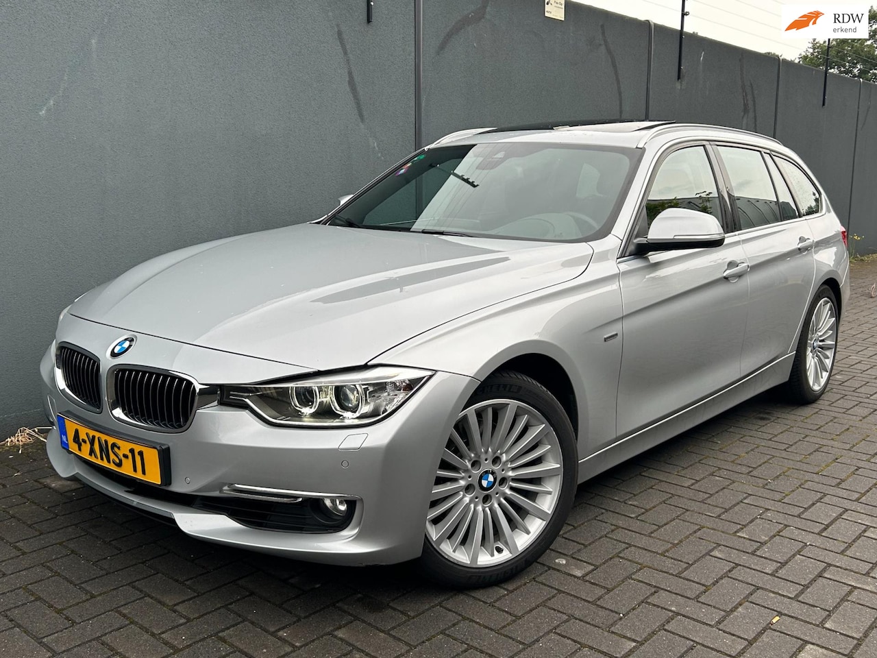 BMW 3-serie Touring - 328i High Executive AUT / Nwe motor / NAP / Full - AutoWereld.nl