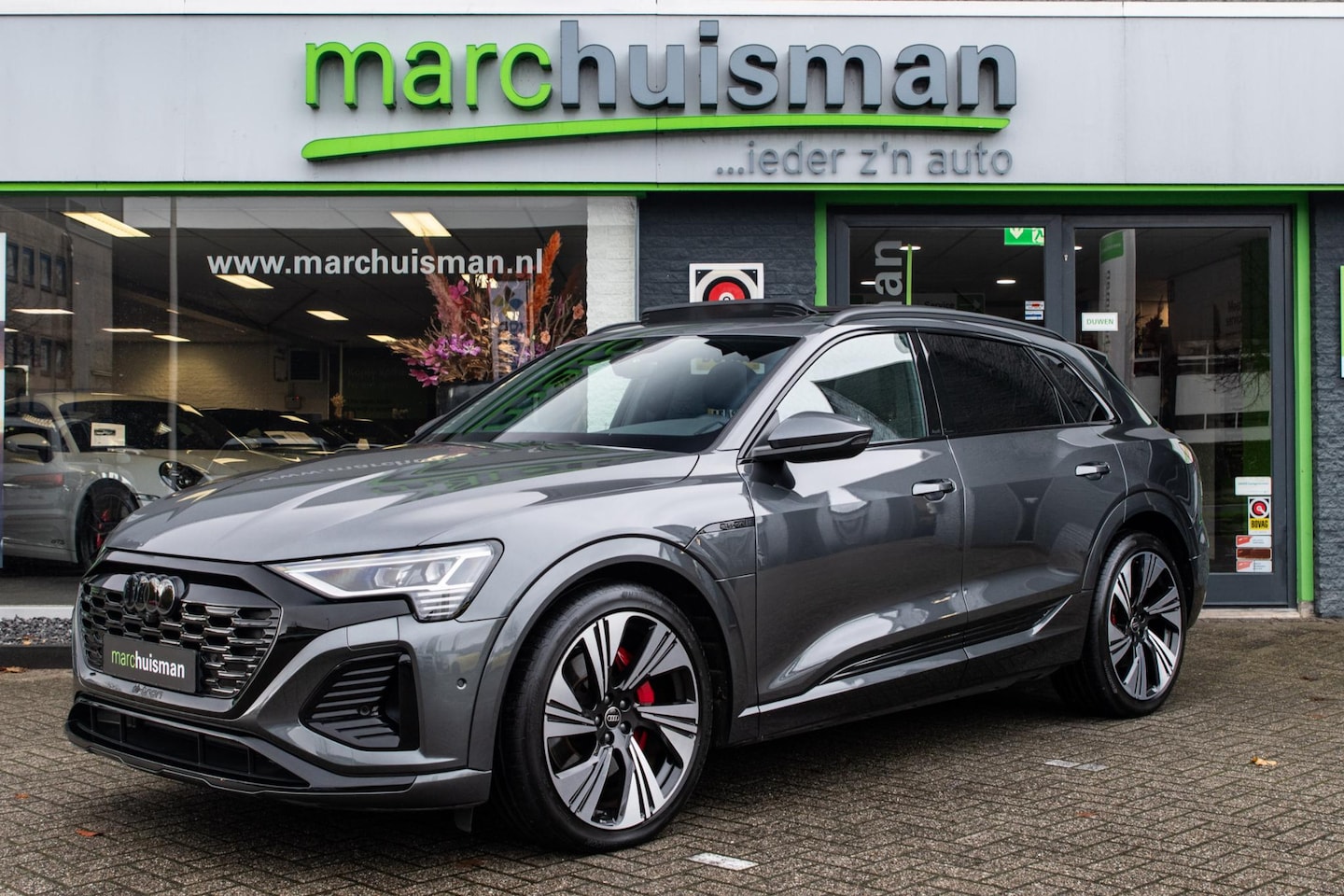 Audi Q8 e-tron - 50 quattro S Edition 95 kWh / S-LINE / PANODAK / 22 INCH - AutoWereld.nl