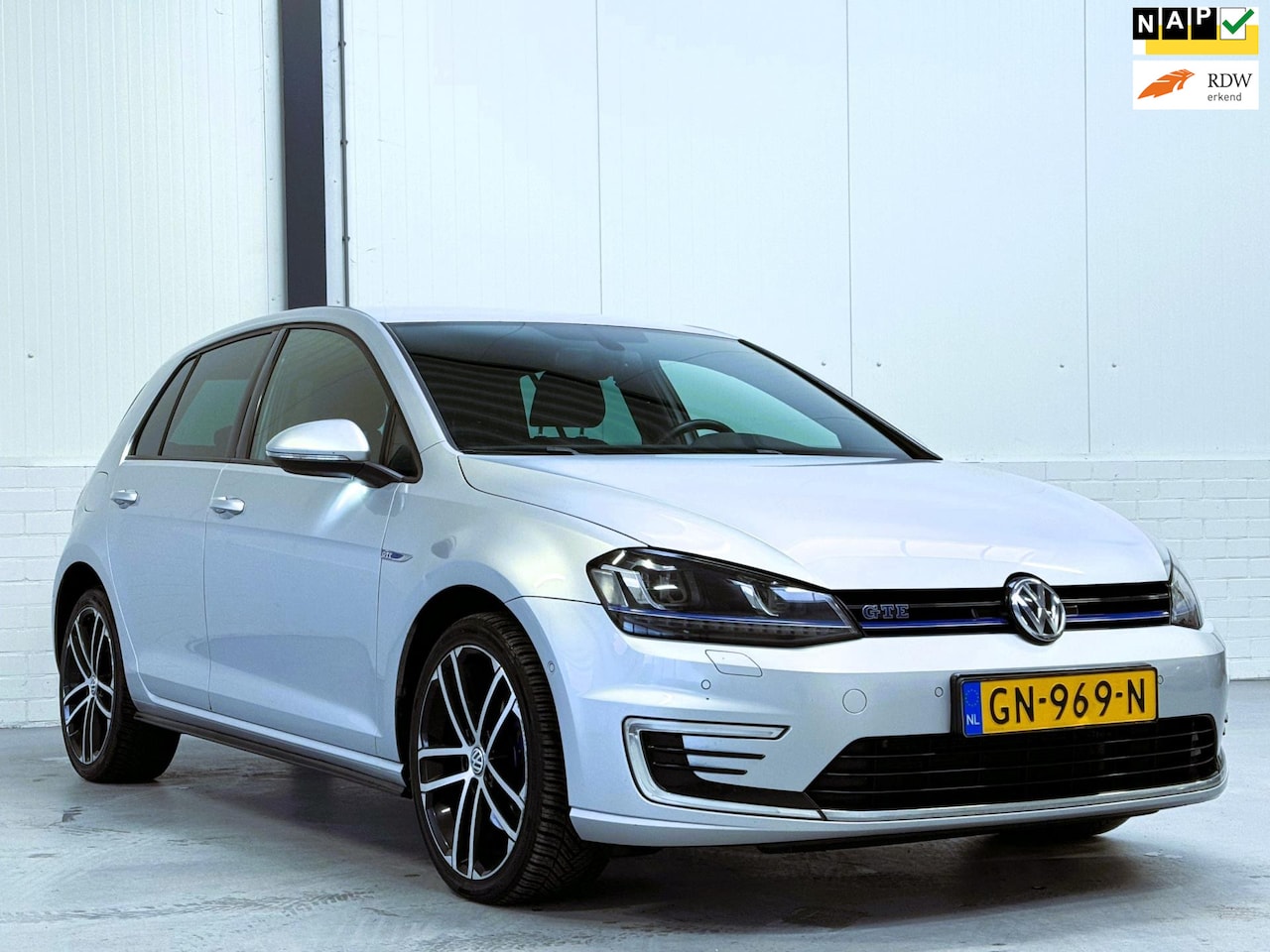 Volkswagen Golf - 1.4 TSI GTE Camera - AutoWereld.nl