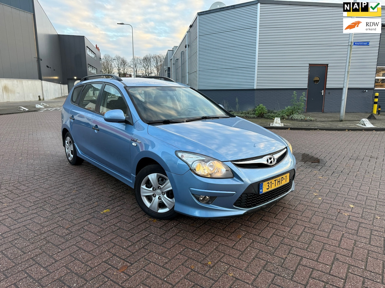 Hyundai i30 CW - 1.4i i-Drive Cool AIRCO APK 07-2025 - AutoWereld.nl