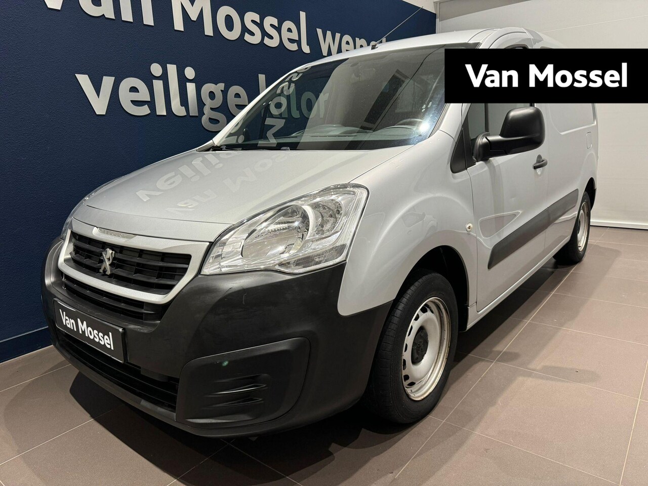 Peugeot Partner - 120 1.6 VTi 98 L1 Profit+ | Trekhaak | Achterdeuren met Beglazing | Slechts 47000km! - AutoWereld.nl