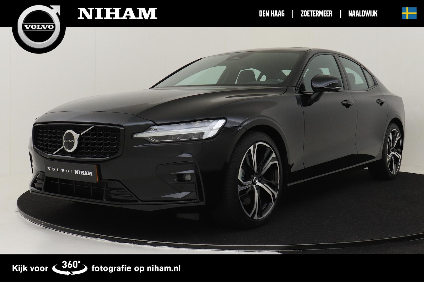 Volvo S60 - B4 (M-HYBRID) PLUS DARK -PANO.DAK|MEMORY-SEAT|HK-AUDIO|CAMERA|BLIS|HEAD-UP DISP.|ADAP.LED - AutoWereld.nl