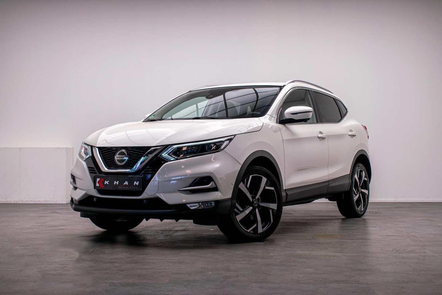 Nissan Qashqai - 1.3 DIG-T Tekna + | Incl. BTW | Elektr. Stoelen + Stoelverw. 360 Camera. Leer. Keyless. - AutoWereld.nl