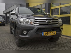 Toyota HiLux - 2.4 D-4D-F Xtra Cab Professional Navi