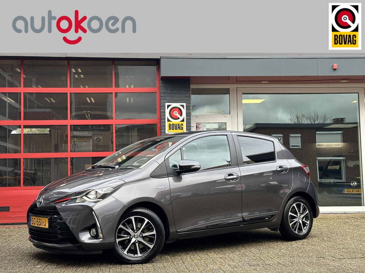 Toyota Yaris - 1.5 Hybrid Design Sport *AUTOMAAT/CAMERA/CRUISE* - AutoWereld.nl