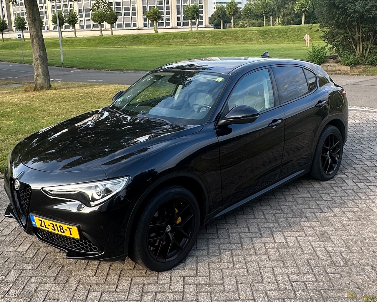 Alfa Romeo Stelvio - 2.0 T AWD First Edition Panoramadak - AutoWereld.nl