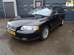 Volvo V70 - 2.4 Momentum, YOUNG TIMER, Nieuwe APK, ZO MEENEEM PRIJS