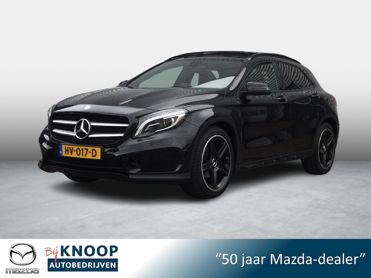 Mercedes-Benz GLA-Klasse - 180 AMG Night Edition | NL-auto | Panoramadak | Sportstoelen | Camera | - AutoWereld.nl