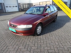 Opel Vectra Wagon - 1.8i-16V CD