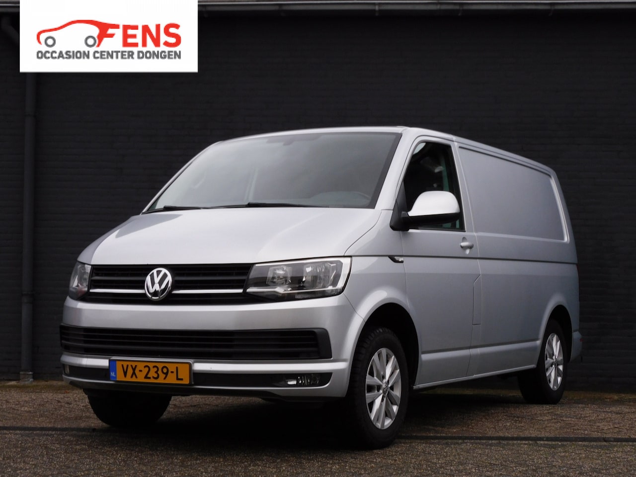 Volkswagen Transporter - 2.0 TDI L1H2 Highline 1e EIGENAAR! TOPSTAAT! NAVI! BLUETOOTH! CRUISE! ALL SEASON BANDEN! T - AutoWereld.nl